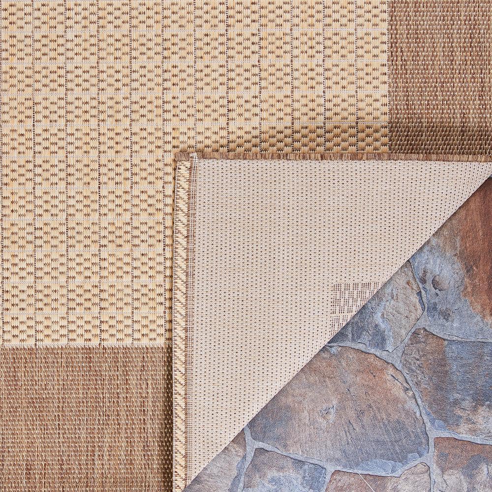 Recife Checkered Field 7'6" Round Indoor/Outdoor Rug in Natural-Cocoa