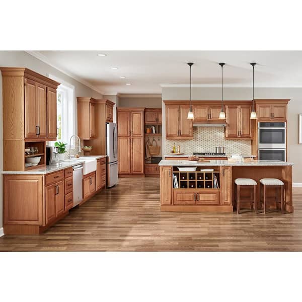 Hampton 36 in. W x 24 in. D x 34.5 in. H Assembled Apron Farm Sink Base Kitchen Cabinet in Medium Oak