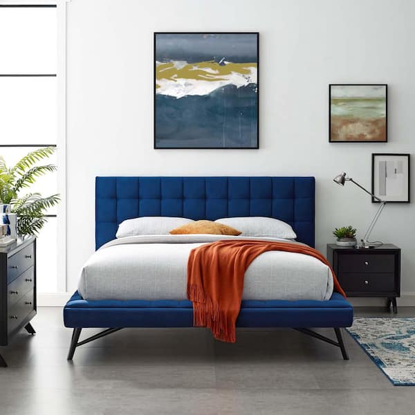 MODWAY Julia Blue Wood Frame Queen Platform Bed with Stain Resistant Polyester Fabric