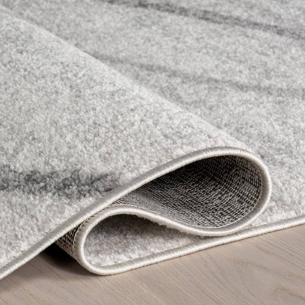 Reversible Rectangular Gray Synthetic 6'7"x9' Easy-Care Rug