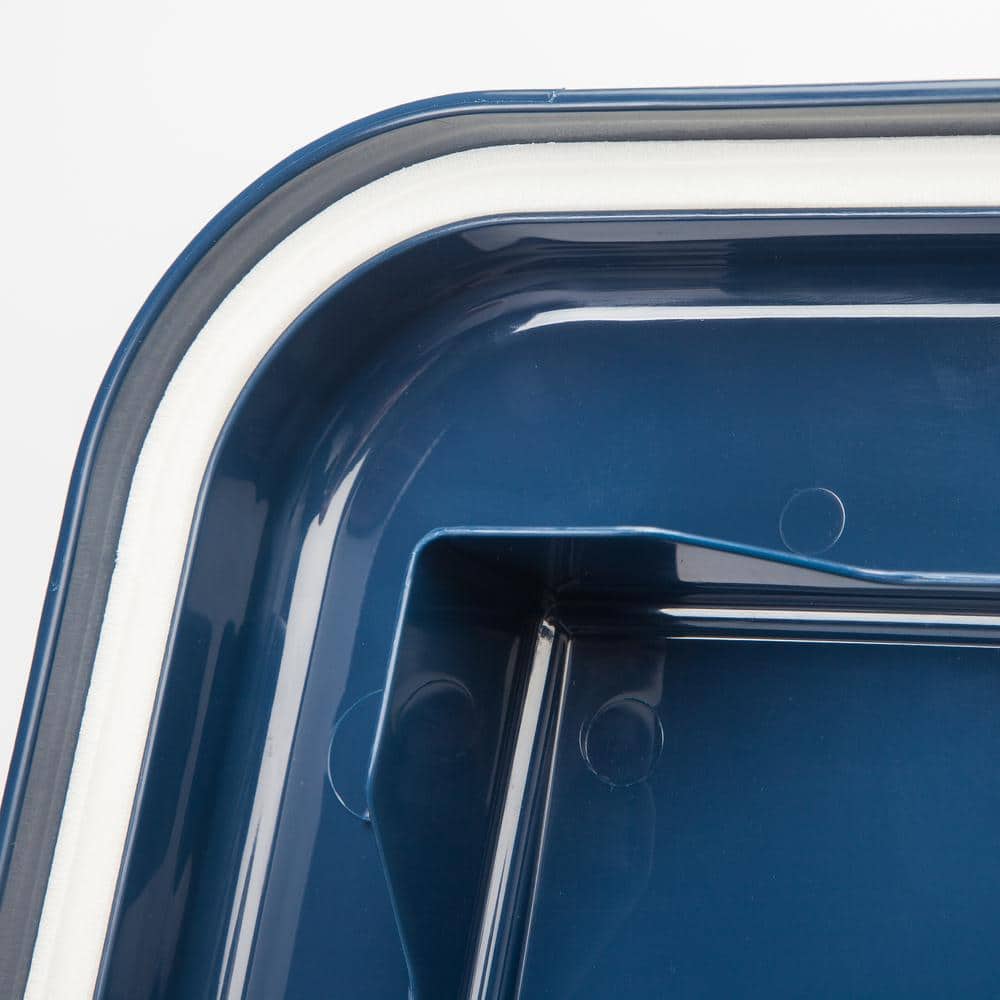 33 Qt. Airtight Pet Food Storage in Navy