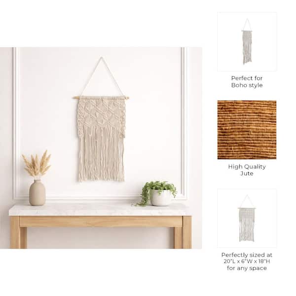 Liv & Skye Ivory 20 in. x 18 in. Woven Jute Macrame Hanging