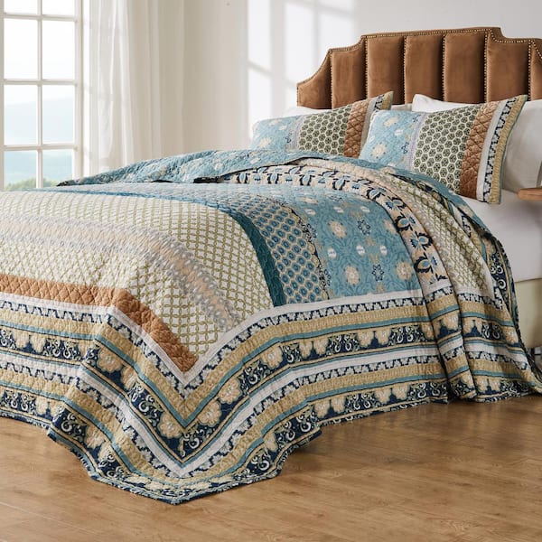 Thalia 3-Piece Blue Floral Cotton Blend King/Cal King Jumbo Quilt Set