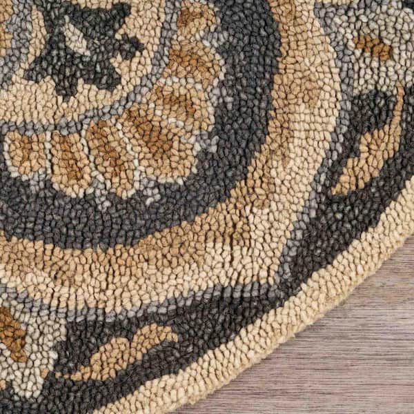 Bernadette Black 4 ft. Round Area Rug