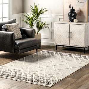 Poppy Moroccan Ombre High/Low Tasseled Area Rug Beige 5' 3" ft. x 7' 7" ft. Area Rug