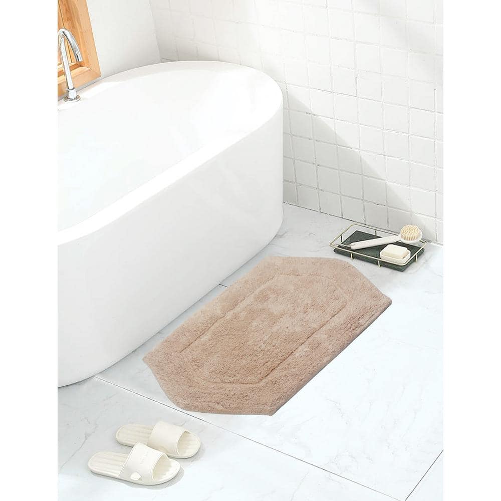 https://images.thdstatic.com/productImages/9b86f256-3072-4f8d-80ae-d25500c61227/svn/linen-bathroom-rugs-bath-mats-bwa1724li-64_1000.jpg