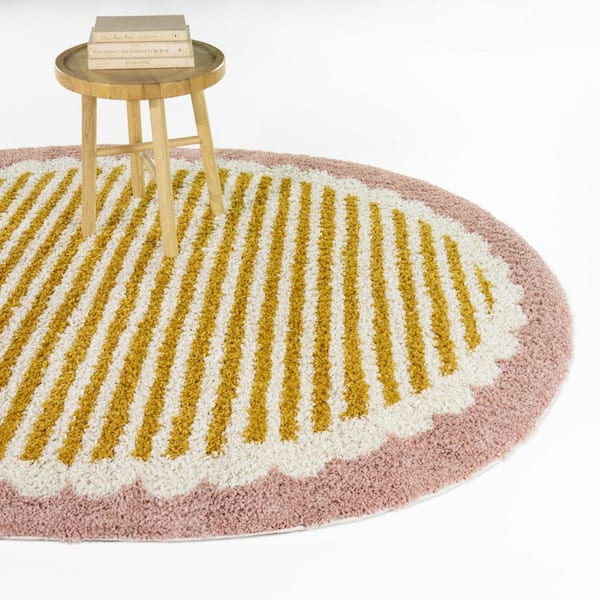 Linnea Orange/Pink 5 ft. 3 in. x 6 ft. 11 in. Oval Scallop Border Area Rug