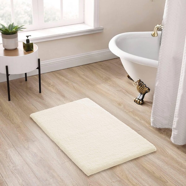 MADISON PARK Signature Marshmallow Ivory 24 in. x 72 in. Bath Mat