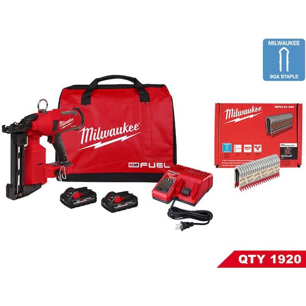 Milwaukee M18 FUEL 18-Volt Brushless Cordless Utility Fencing Stapler w/1 3/4 in. 9-Gauge Galvanized Staples 960 per Box (2-Pack)