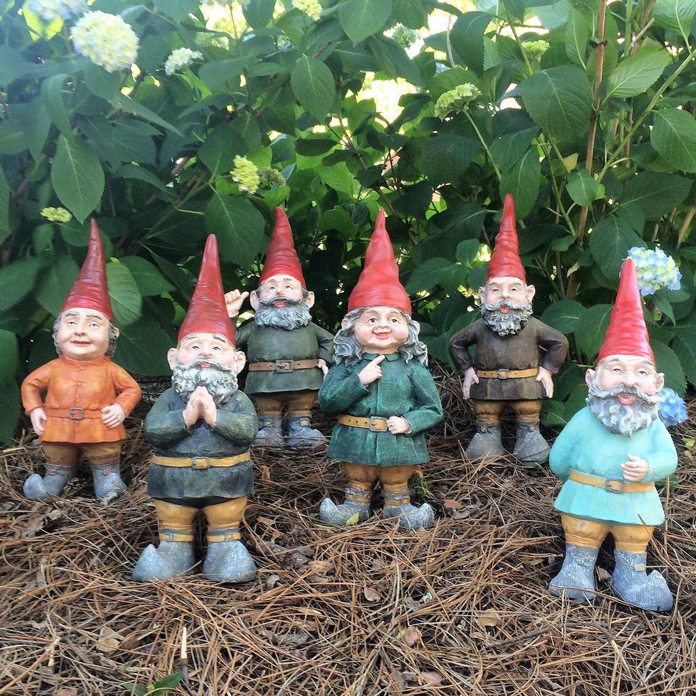 Classic Mordecai Praying Hands Garden Gnome Statue