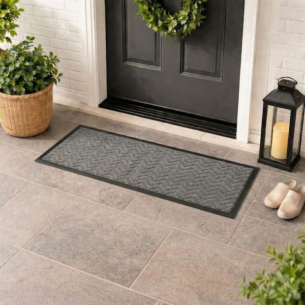 Chevron Light Gray 17.7 in. x 47.2 in. Polypropylene Non Slip Backing Indoor/Outdoor Door Mat