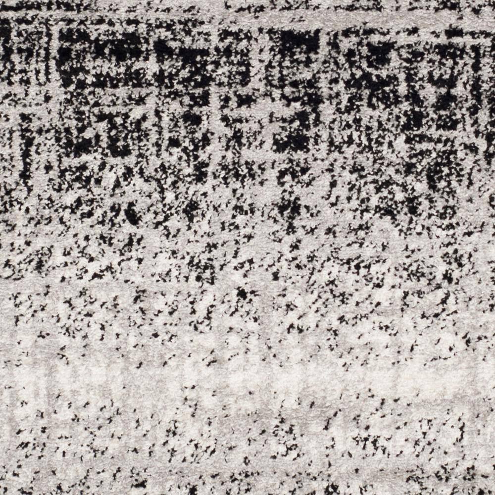 Chic Adirondack Silver & Black Synthetic 3'x5' Area Rug