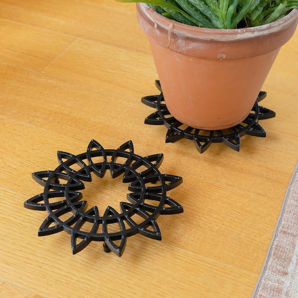 ACHLA DESIGNS 1.13 in. H Iron Flower Trivet, Black Powder coat