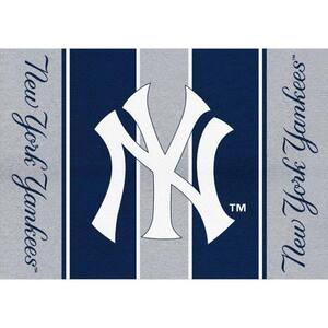 New York Yankees 4 ft. by 6 ft. Victory Area Rug