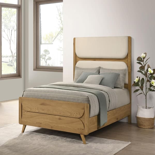 Coaster Bennett 62-inch Queen Upholstered Panel Bed Cream and