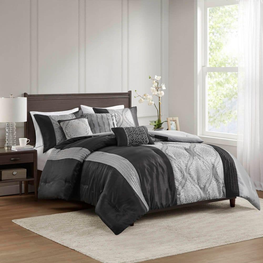 Black and Silver Full Microfiber Jacquard Comforter Set