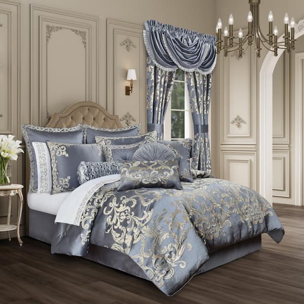 J QUEEN NEW YORK INC Del Toro 4-Piece. Powder Blue Polyester Queen Comforter Set 96 X 92 in.