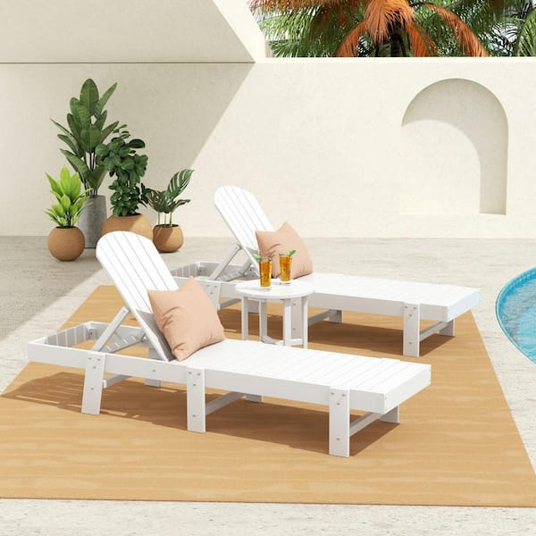 WESTIN OUTDOOR Altura 3-Piece Outdoor Patio Classic Adjustable Adirondack Backrest Chaise Lounge and 18 in. Round Side Table Set, White