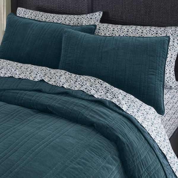 Charleston Teal Lush Velvet Cotton Quilt Set