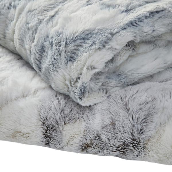 grey faux fur blanket