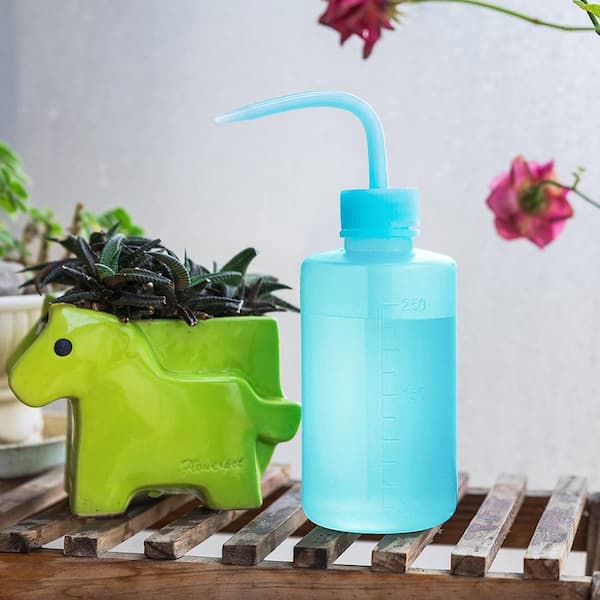 Bottle Lid & Small Crevice Cleaning Tool - For Light Sleepers