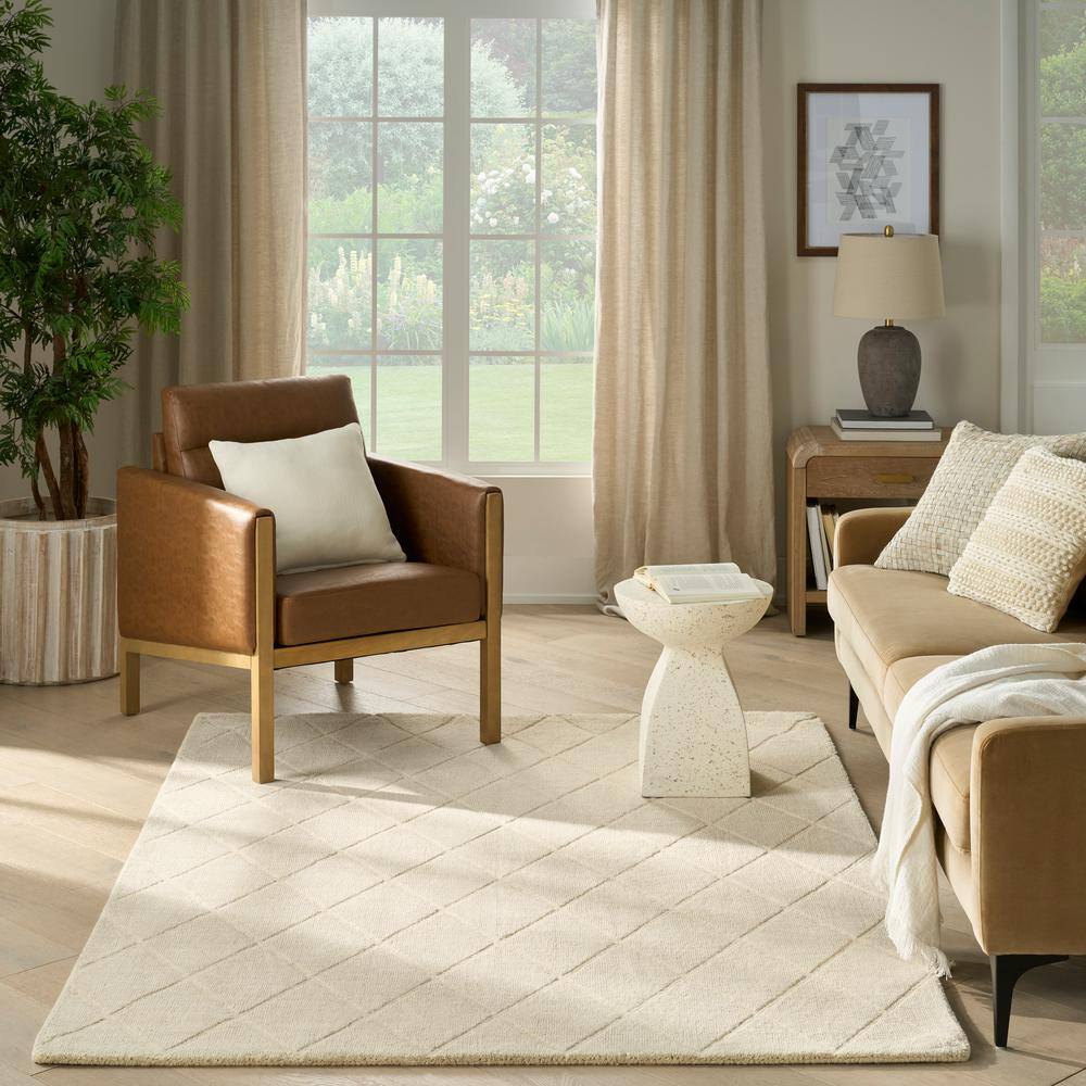 Ivory Geometric Handwoven Wool 5' x 7' Area Rug