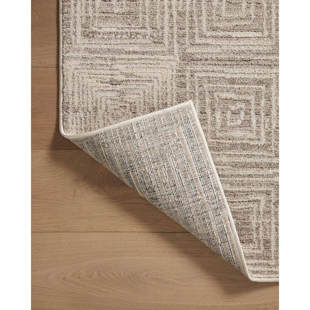 Darby Geometric Gray Synthetic 5'3" x 7'6" Hand-Knotted Rug