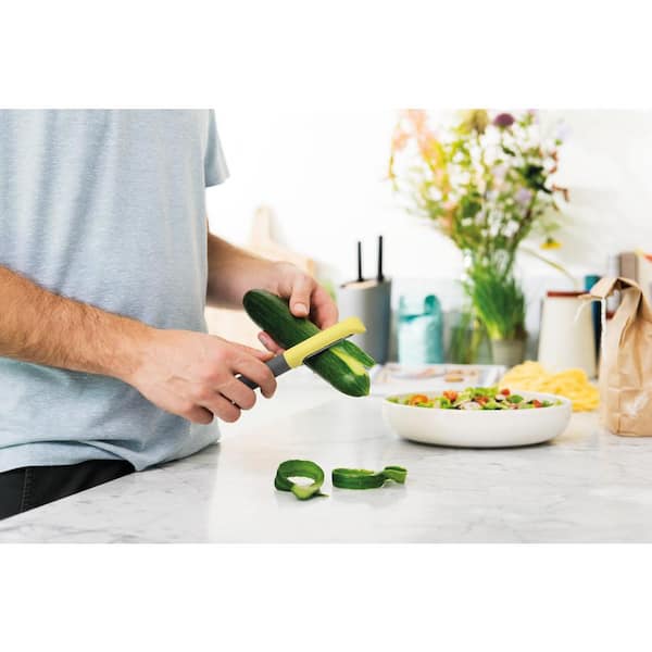 Starfrit Rotato Express Electric Peeler - Instantly Peel Potatoes, Fruits,  and Vegetables - Includes 2 Blades and Thumb Knife in the Food Slicers  department at