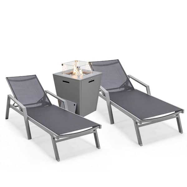 Leisuremod Marlin Modern Grey Aluminum Outdoor Chaise Lounge Chair With Arms Set of 2 and Fire Pit Table, Black