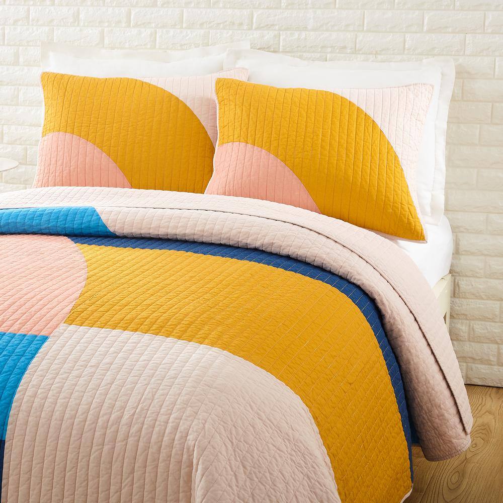 Modshapes Twin Pink and Blue Cotton Quilt Set