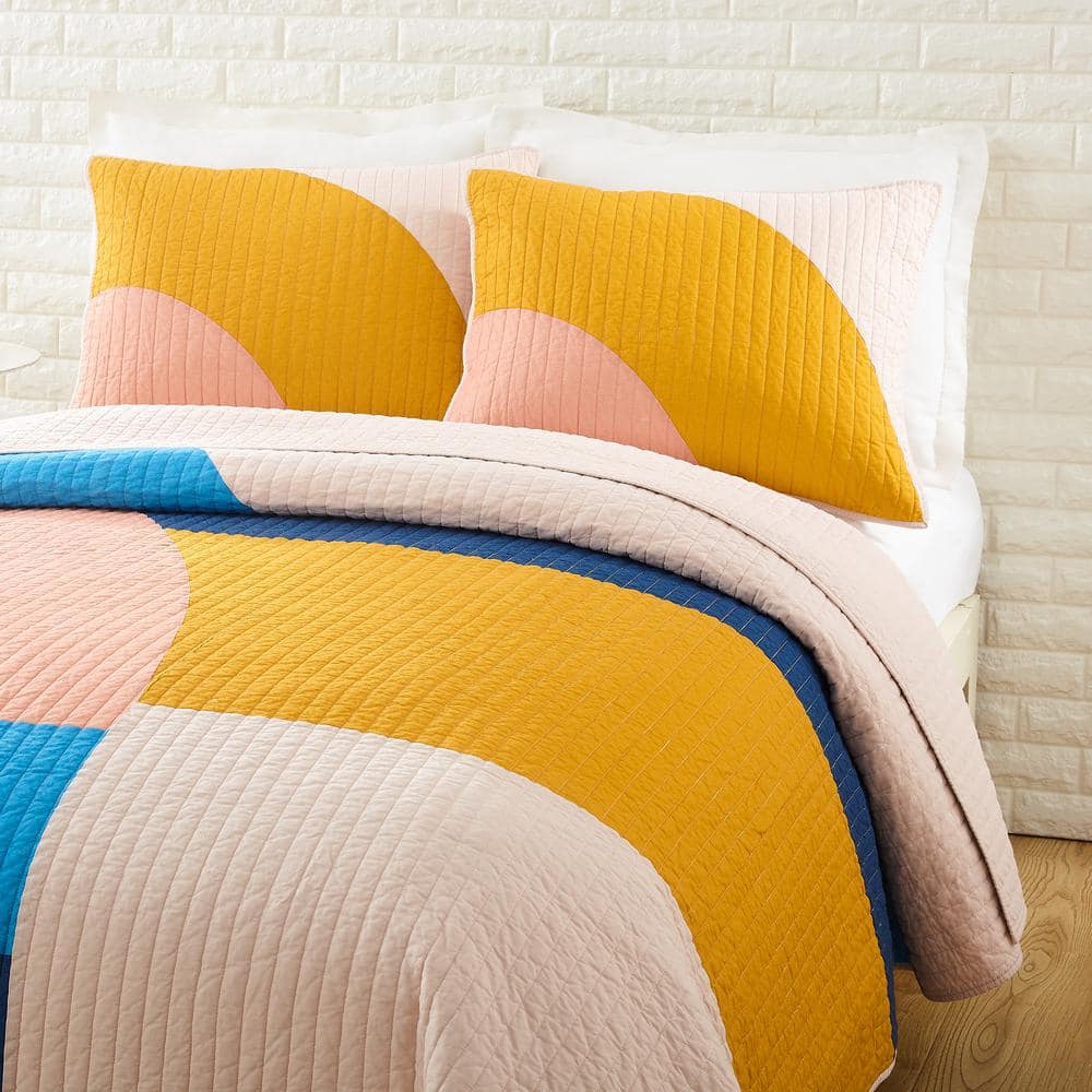 Modshapes Full Organic Cotton Reversible Quilt Set in Pink