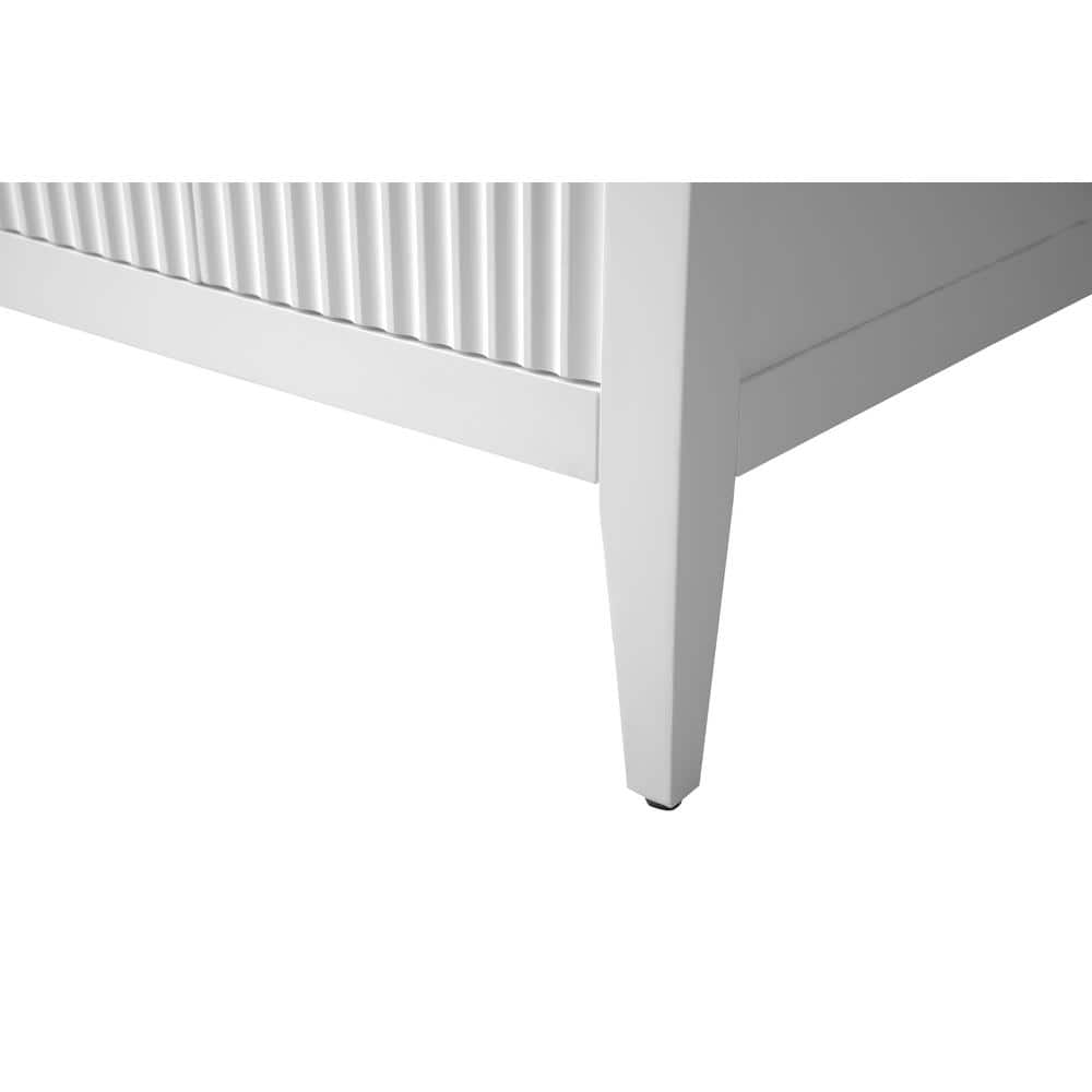 24" White Poplar Wood Single Sink Bathroom Vanity with Ceramic Top