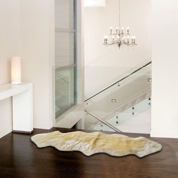 New Zealand Gold 2 ft. x 6 ft. Double Sheepskin Area Rug