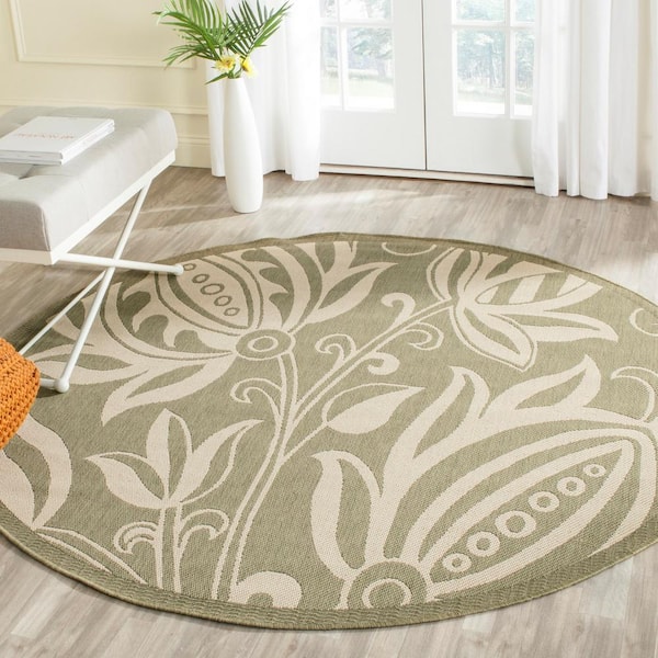 Courtyard Olive/Natural 7 ft. x 7 ft. Round Border Indoor/Outdoor Patio  Area Rug