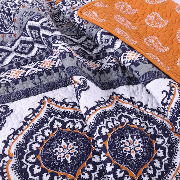 Medina Quilt Set