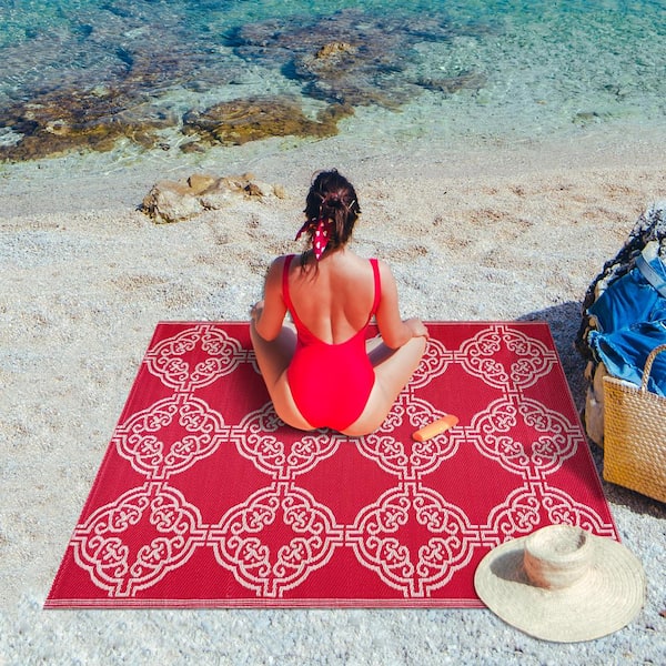 Marrakech Red White 4 ft. x 6 ft. Reversible Recycled Plastic Indoor/Outdoor Area Rug-Floor Mat