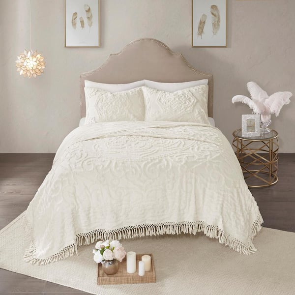 Virginia 2-Piece Off-White Cotton Tufted Chenille Medallion Fringe Twin/Twin XL Coverlet Set