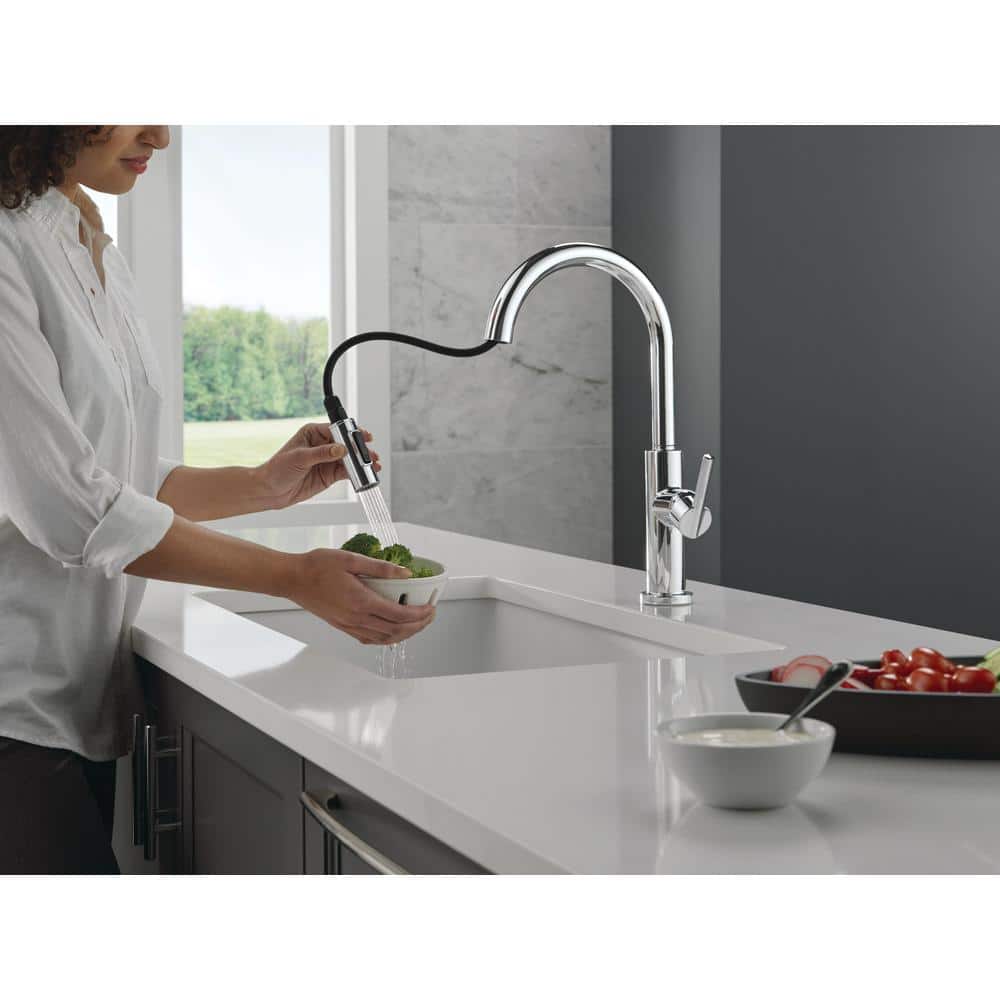 Nicoli Chrome Single Handle Pull Down Sprayer Kitchen Faucet