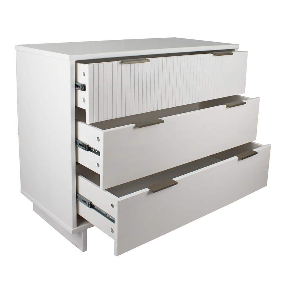 Granville Glam 41'' White Engineered Wood Horizontal Dresser