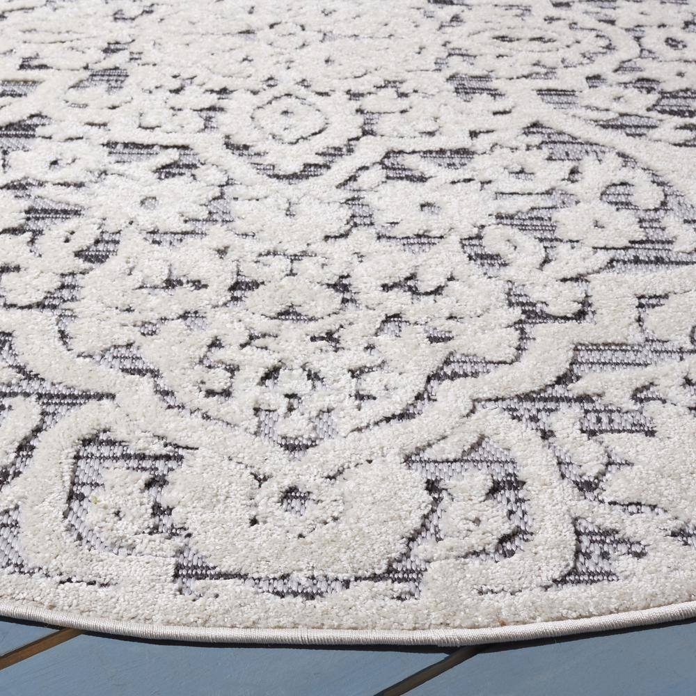 Gray Floral Round Synthetic Indoor/Outdoor Rug
