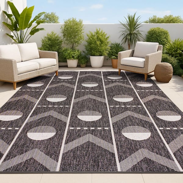 Soren Modern Geometric Black/Cream 8 ft. x 10 ft. Indoor/Outdoor Area Rug