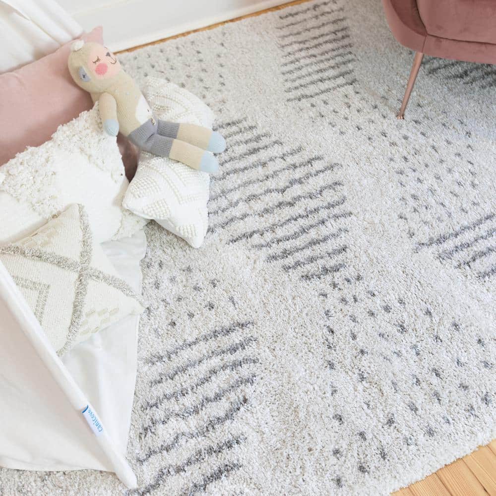 Gray Synthetic Shag Rectangular Kids' Rug 5' x 7'