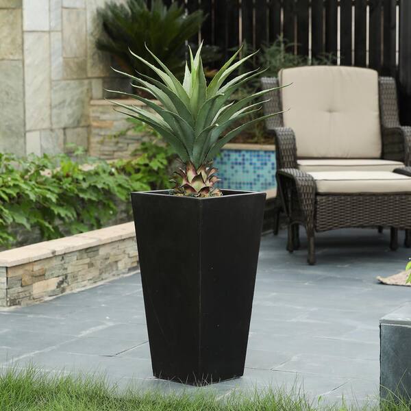 White Metal Planters with Black Stand (2-Piece)