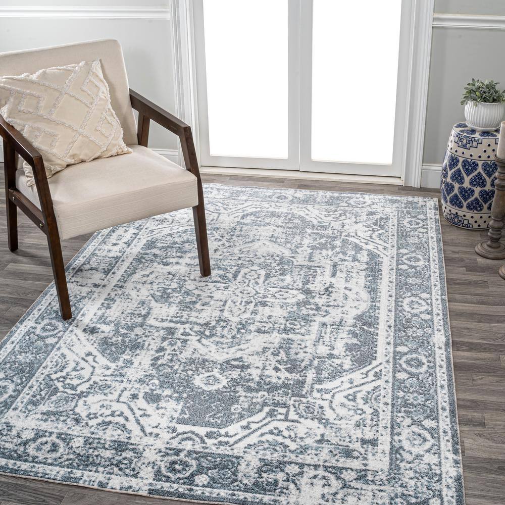 Keesha Blue and Cream Medallion Washable 4' x 6' Rug