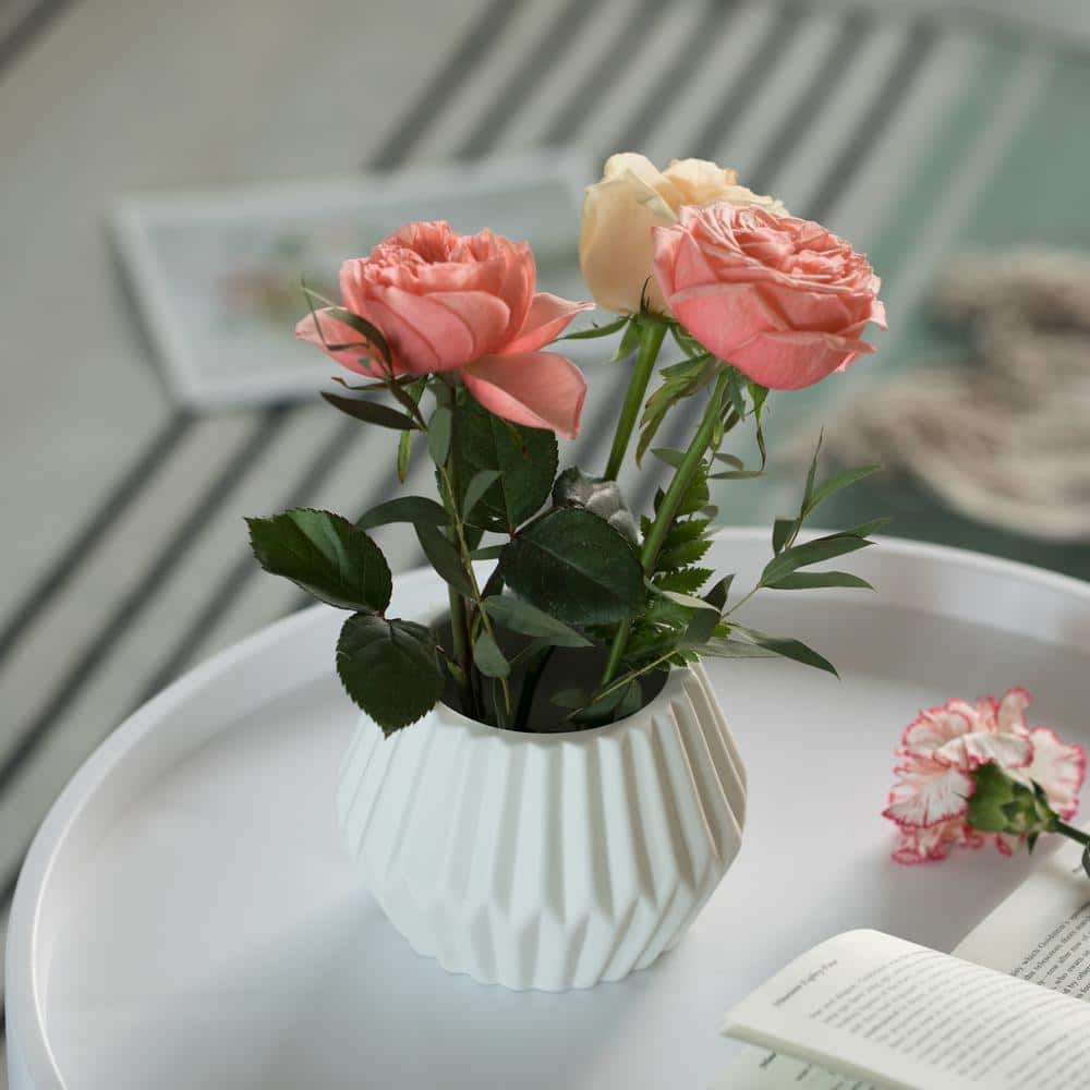 White Geometric Ceramic Table Vase