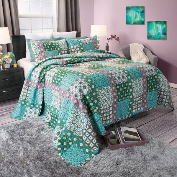 Lavish Home Tala Green Cotton Twin Quilt