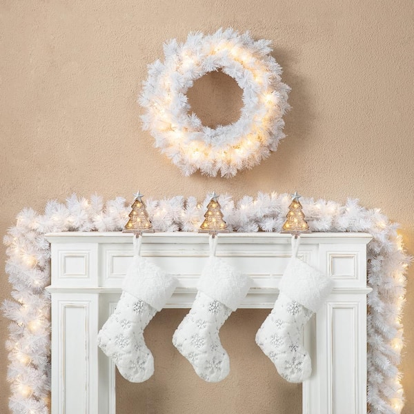 Perfect Holiday GL-98W 9 ft. PVC Garland, White