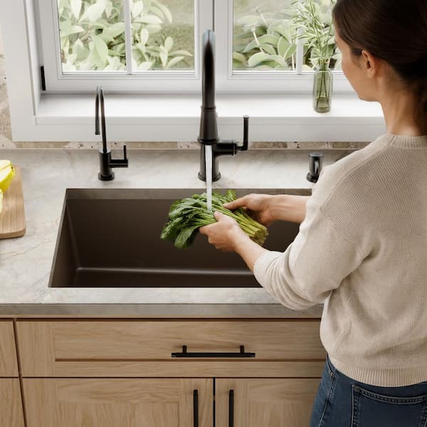 Karran Undermount Quartz/Granite Composite 32 in. Single Bowl