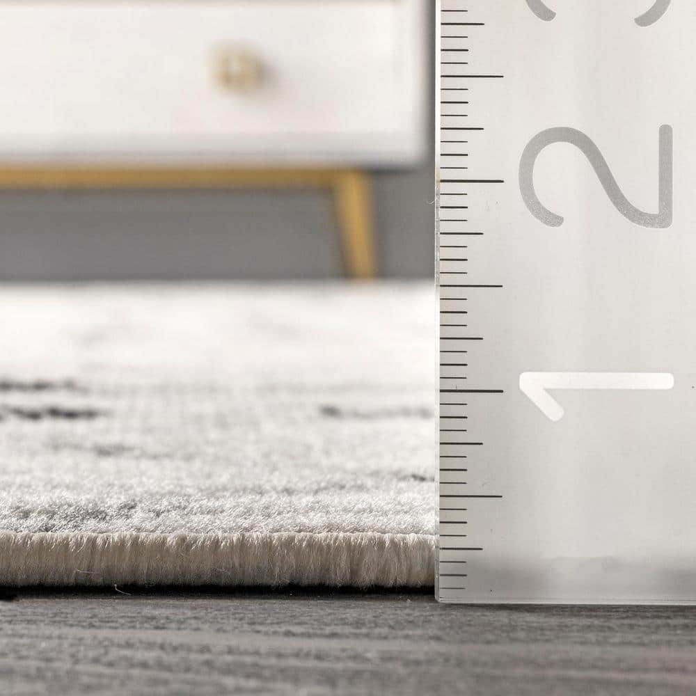 Handmade Geometric Gray Square Area Rug, Stain-Resistant Synthetic