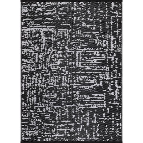 10 X 13 Black White Lightweight Geometric Reversible Plastic Indoor Outdoor Area Rug